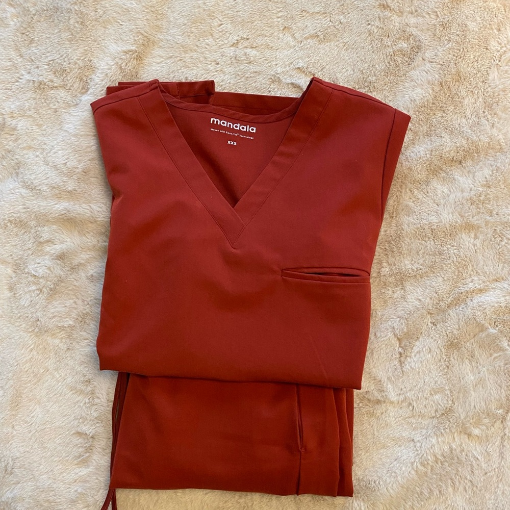 Mandala Rosewood Scrub Set